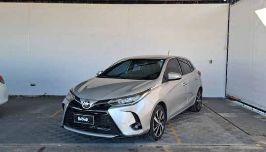 Toyota • Yaris