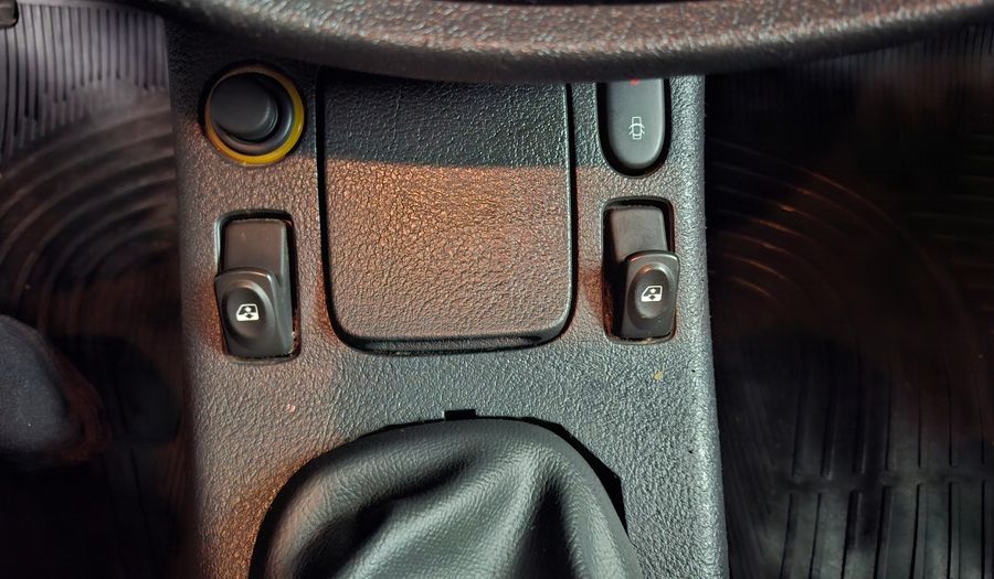 Renault Clio 1.1 EXPRESSION Hatchback 2014