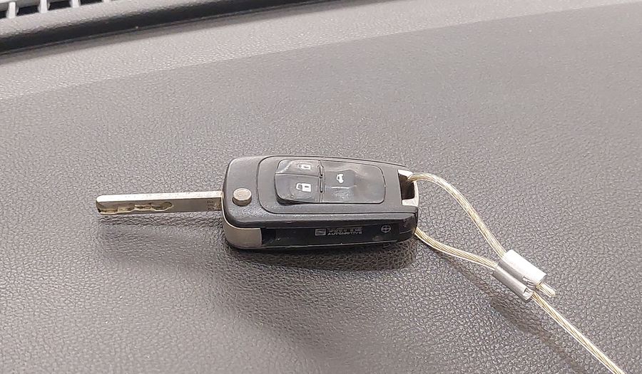 Chevrolet Onix 1.4 SPE/4 LTZ Hatchback 2014