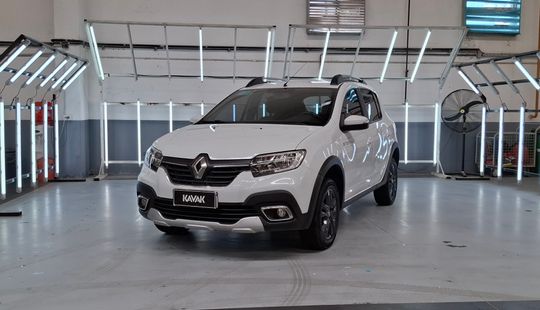 Renault • Sandero Stepway