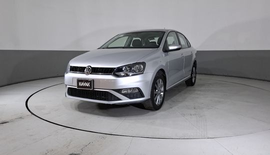 Volkswagen • Vento