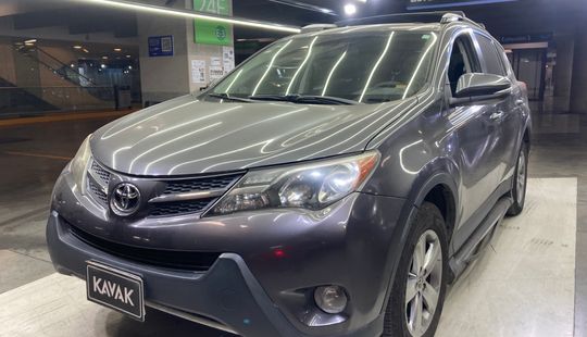 Toyota • RAV4