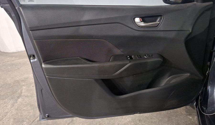 Hyundai Accent 1.6 GL Hatchback 2020