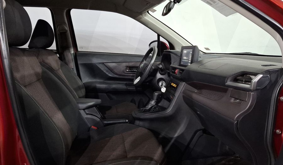 Toyota Avanza 1.5 XLE CVT Minivan 2024