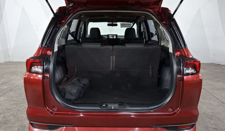 Toyota Avanza 1.5 XLE CVT Minivan 2024