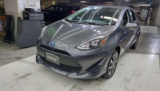 Toyota • Prius C