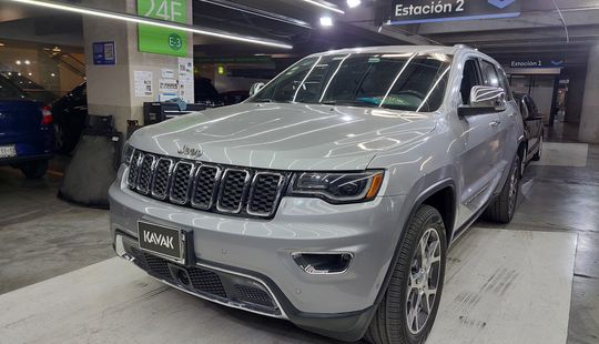 Jeep • Grand Cherokee