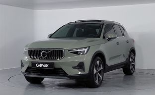 Volvo • XC40