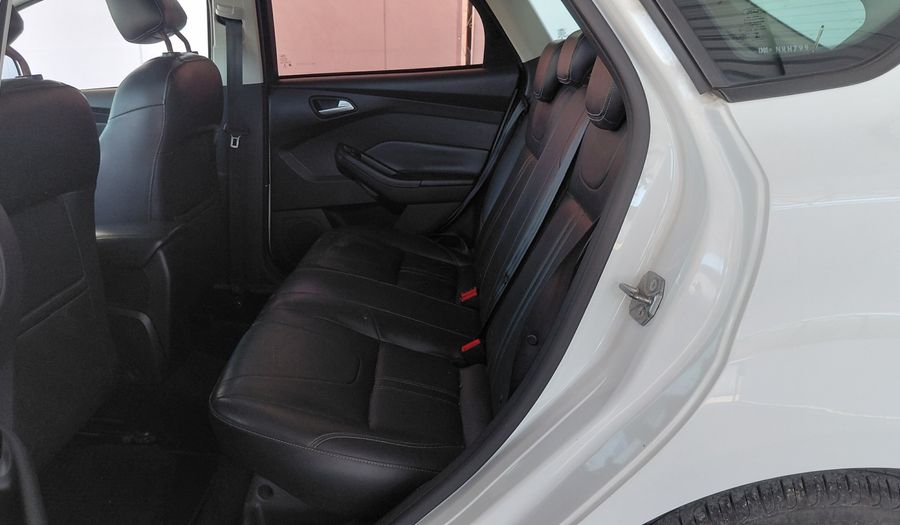 Ford Focus Iii 2.0 SE PLUS Hatchback 2014