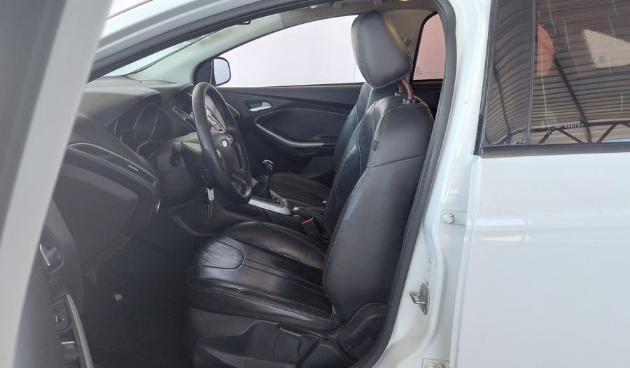Ford Focus Iii 2.0 SE PLUS Hatchback 2014
