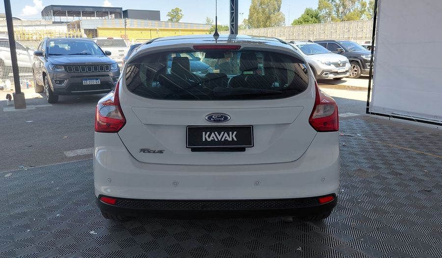 Ford Focus Iii 2.0 SE PLUS Hatchback 2014