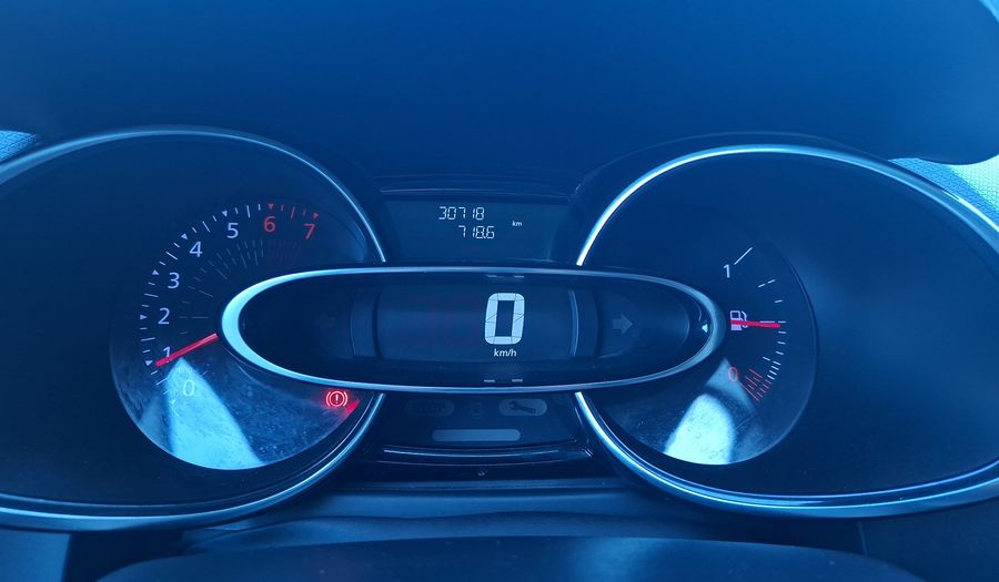 Renault Clio 1.2 EXPRESSION Hatchback 2021