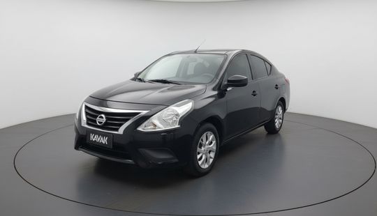 Nissan • Versa