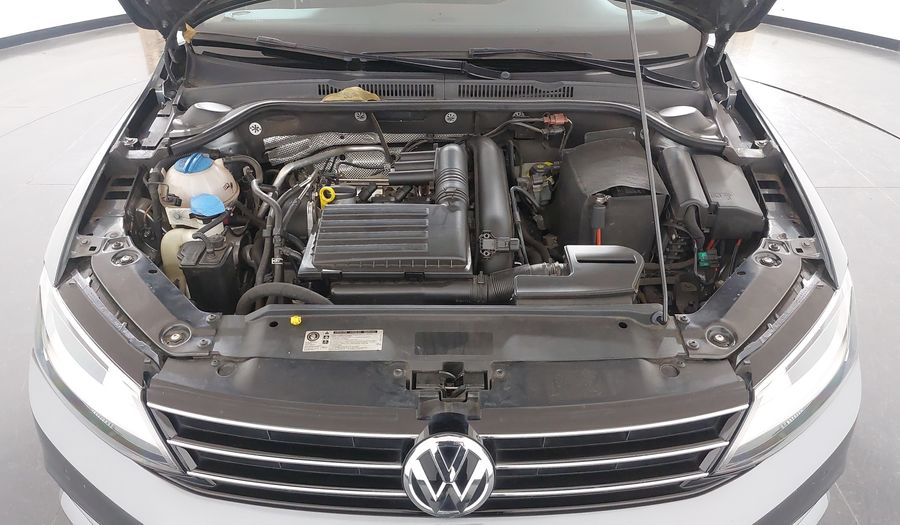 Volkswagen Jetta 1.4 TSI COMFORTLINE TIPTRONIC Sedan 2016