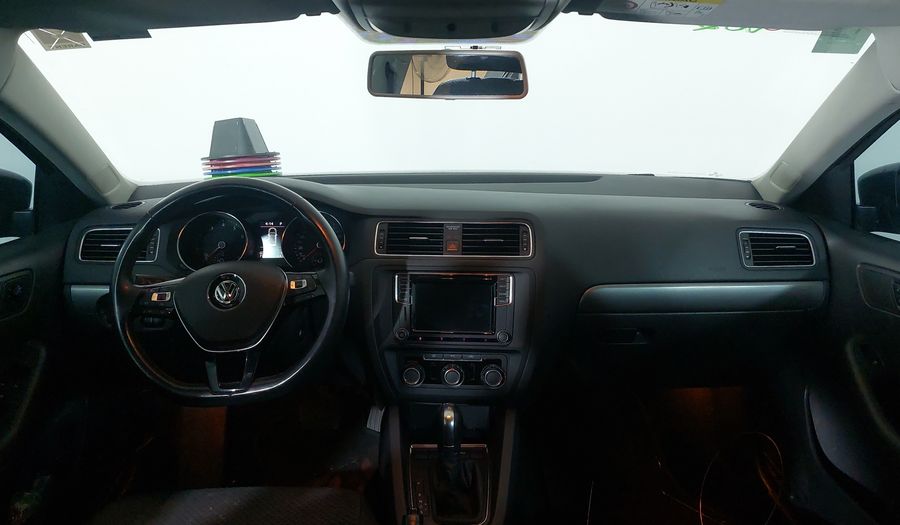 Volkswagen Jetta 1.4 TSI COMFORTLINE TIPTRONIC Sedan 2016