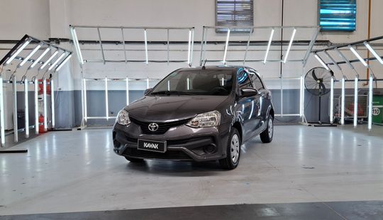 Toyota • Etios