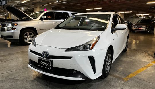 Toyota • Prius