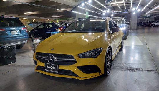 Mercedes Benz • Clase CLA