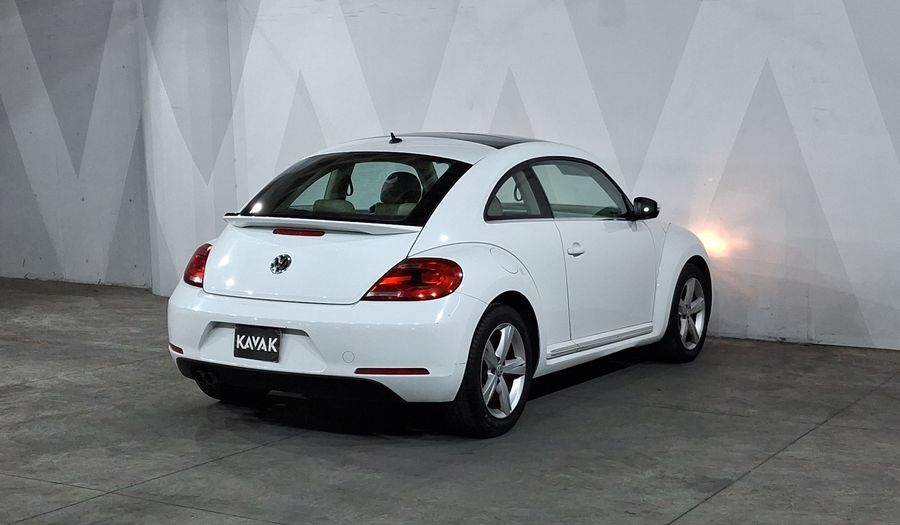 Volkswagen Beetle 2.5 SPORTLINE MT Hatchback 2016