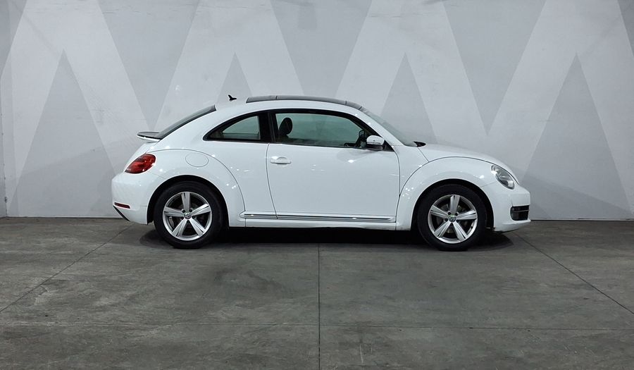 Volkswagen Beetle 2.5 SPORTLINE MT Hatchback 2016