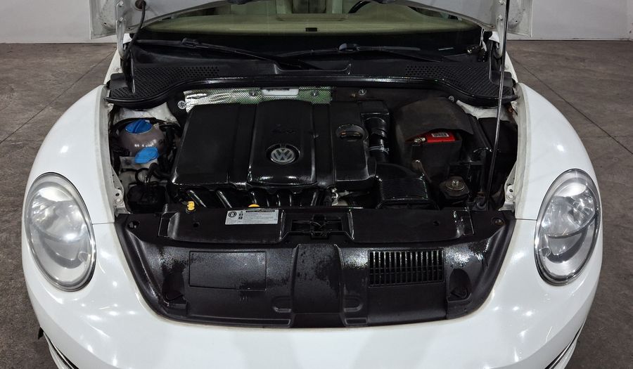 Volkswagen Beetle 2.5 SPORTLINE MT Hatchback 2016