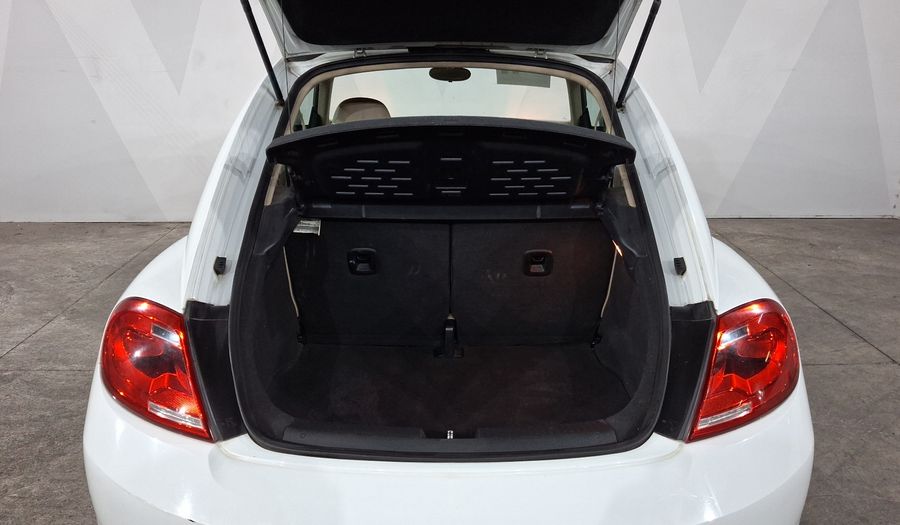 Volkswagen Beetle 2.5 SPORTLINE MT Hatchback 2016