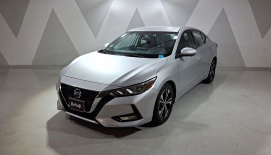 Nissan • Sentra
