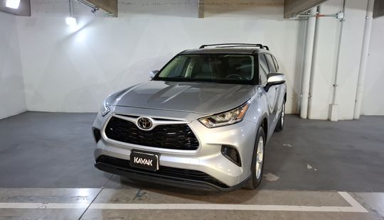 Toyota • Highlander