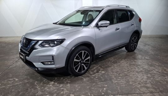 Nissan • X-Trail