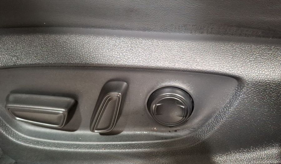 Toyota Prius 1.8 HEV PREMIUM AUTO Hatchback 2021