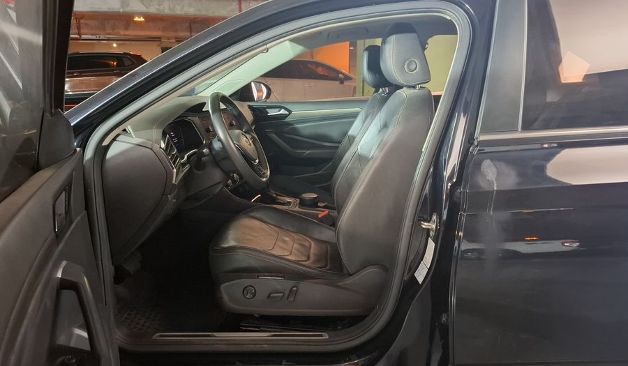 Volkswagen Vento 1.4 TSI HIGHLINE 250 AUTO Sedan 2020