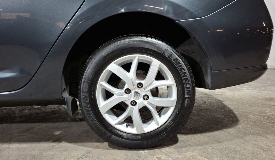 Renault Logan 1.6 INTENS MT Sedan 2018