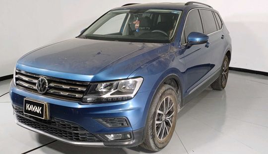 Volkswagen • Tiguan