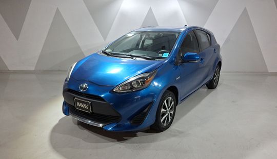 Toyota • Prius C