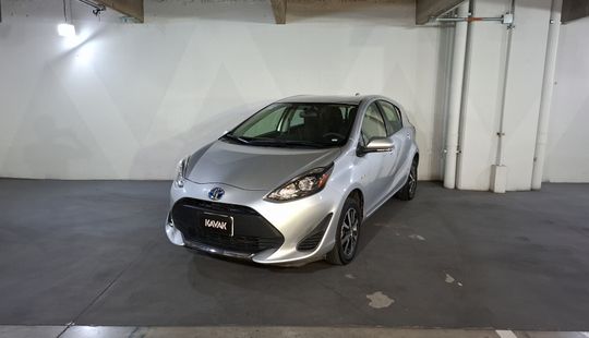 Toyota • Prius C