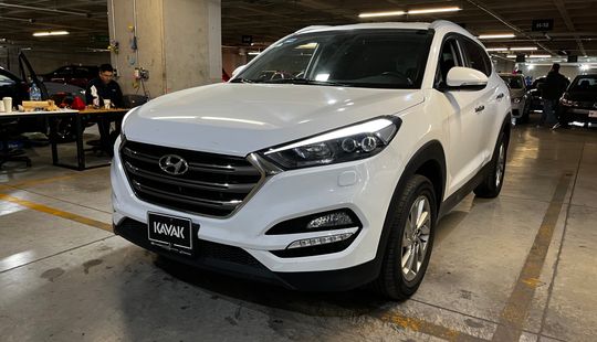 Hyundai • Tucson