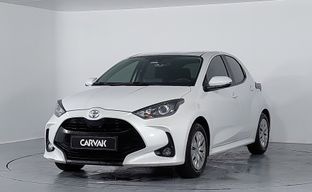 Toyota • Yaris