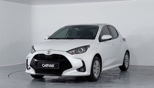 Toyota • Yaris