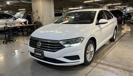 Volkswagen • Jetta