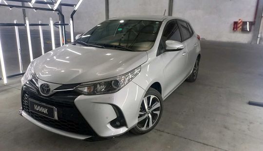 Toyota • Yaris