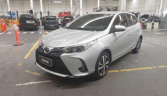Toyota • Yaris