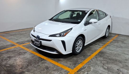 Toyota • Prius