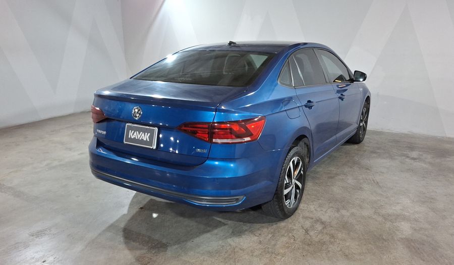 Volkswagen Virtus 1.6 COMFORTLINE AUTO Sedan 2022