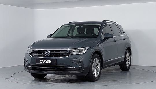 Volkswagen • Tiguan