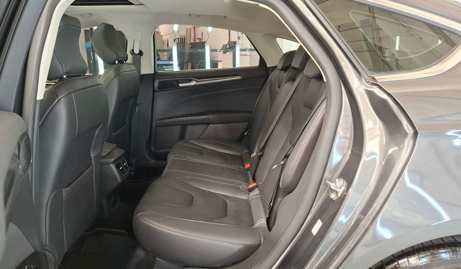 Ford Mondeo 2.0 TITANIUM HYBRID AUTO Sedan 2021