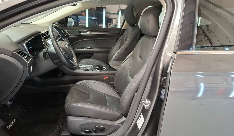 Ford Mondeo 2.0 TITANIUM HYBRID AUTO Sedan 2021