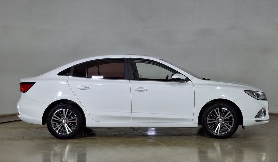 Mg 5 1.5 DLX Sedan 2023