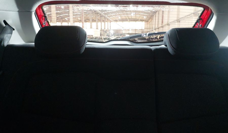 Chevrolet Onix 1.4 SPE/4 LT Hatchback 2013