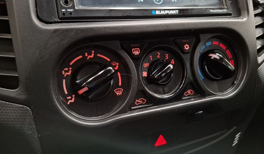 Mitsubishi L200 2.4 TD KATANA CRM DC 4WD Pickup 2023