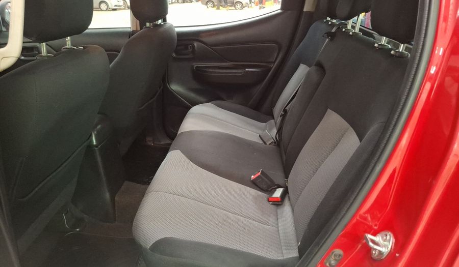 Mitsubishi L200 2.4 TD KATANA CRM DC 4WD Pickup 2023